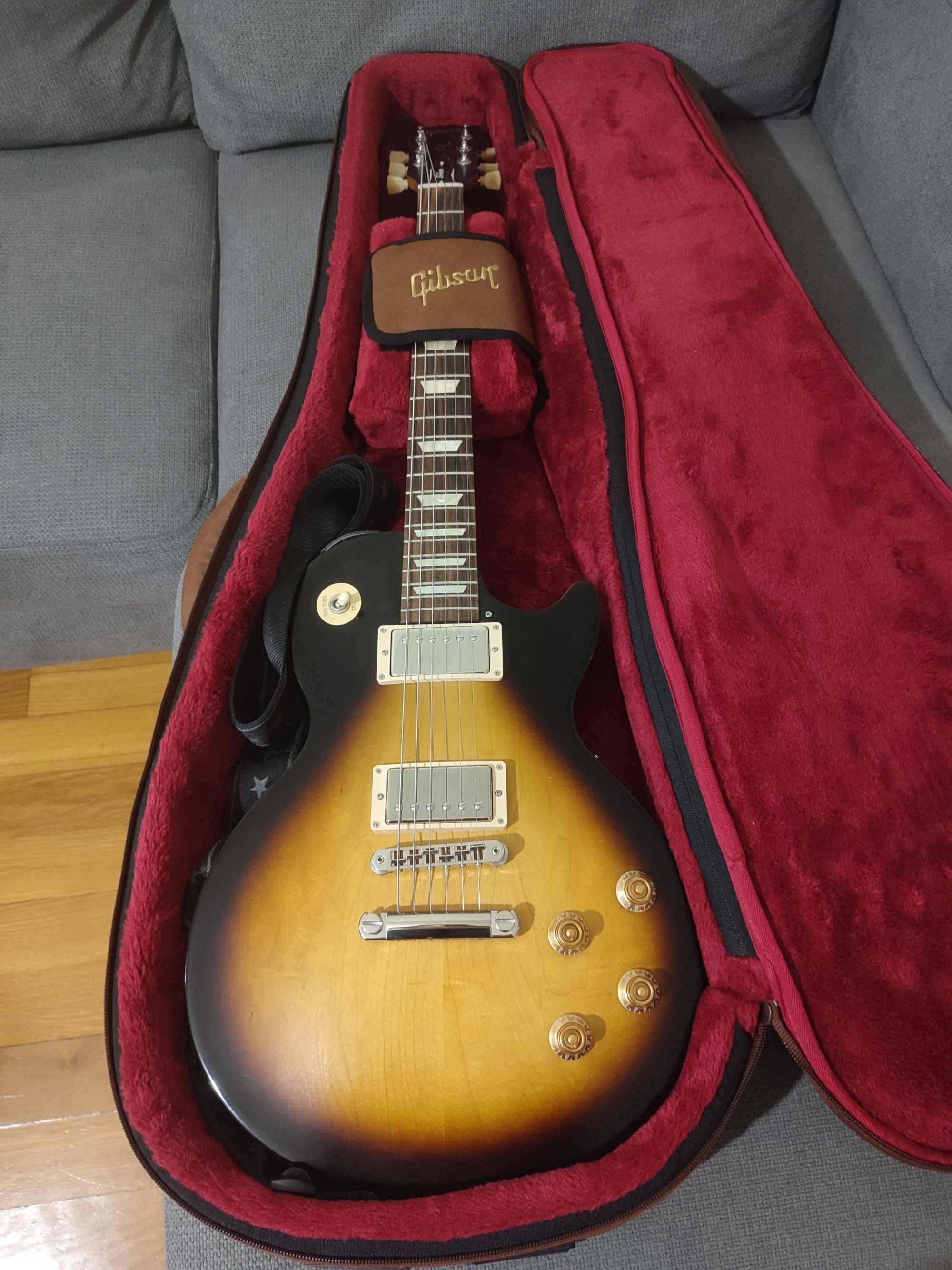 Gibson Les Paul tribute 2021