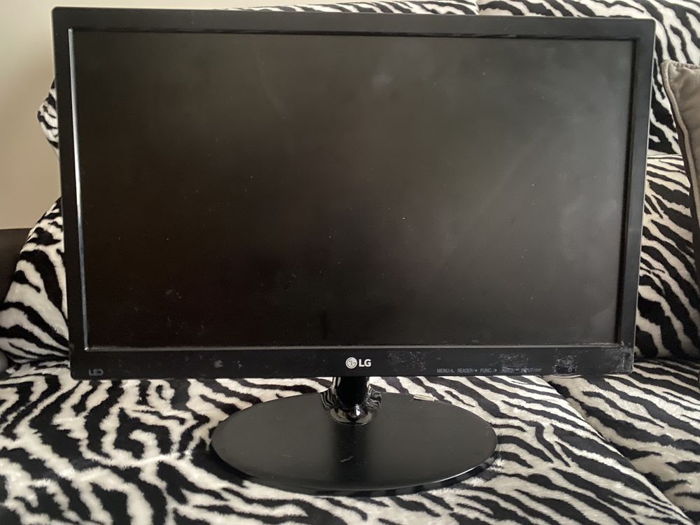 Monitor Lg  sem riscos totalmente como novo