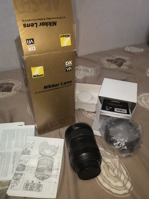 Объектив Nikkor AF-S DX VR 18-200mm f/3.5-5.6G IF-ED