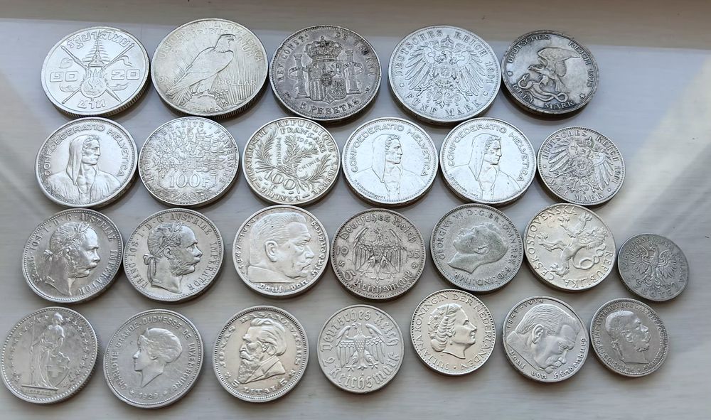 Продам много монет из серебра