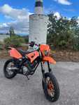 Mota supermotard 125cc