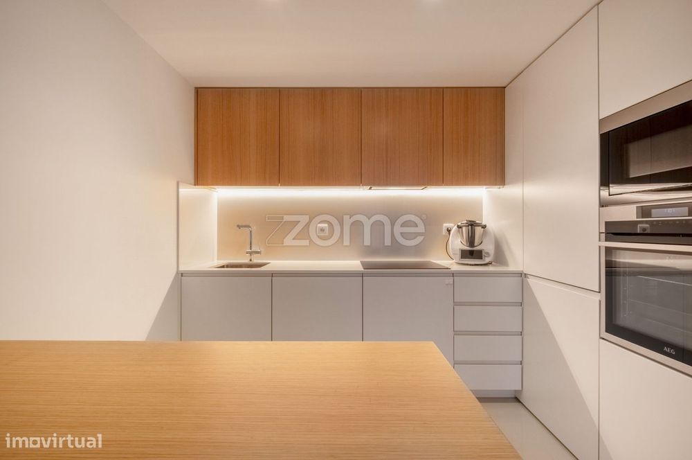 Apartamento T1 novo no Condomínio Castanheiro - Urgezes, Guimarães