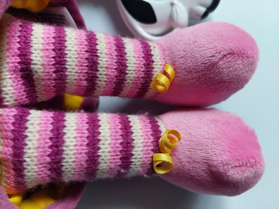 Lalka zawieszka sensoryczna Lamaze plus dodatki