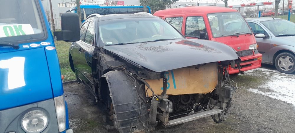 Infiniti  fx/QX  5.0 v8 na czesci