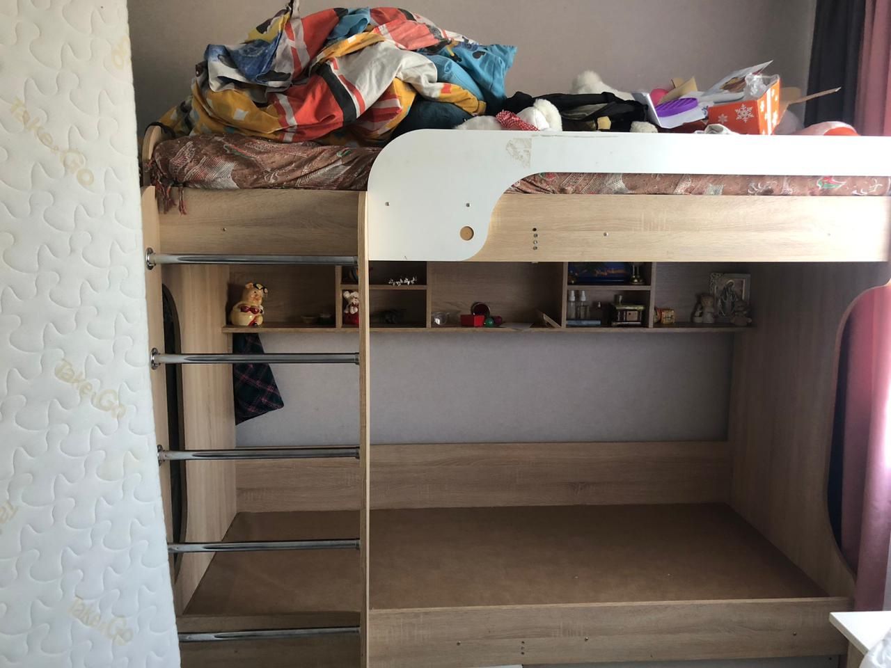 Дитяче двоповерхове ліжко + 2 ортопедичні матраци