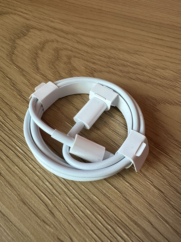 Przewód kabel do ładowania oryginalny Apple C lightning nowy