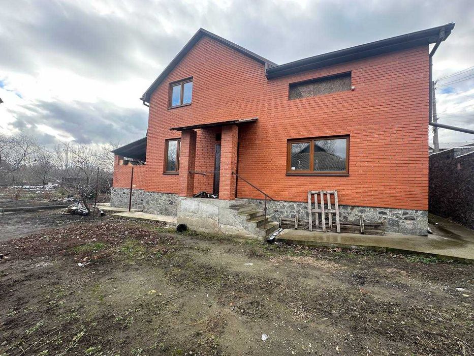 Продам дом новострой  230м2,  р-н Игрень.