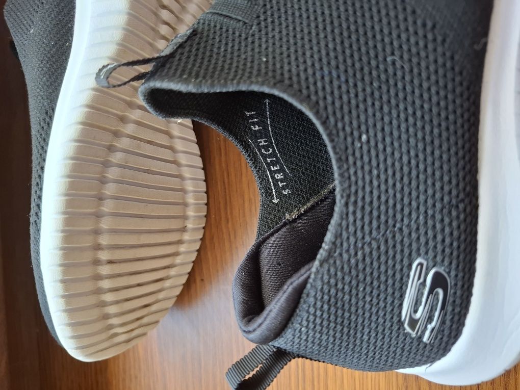 Кросівки літні Skechers р.40