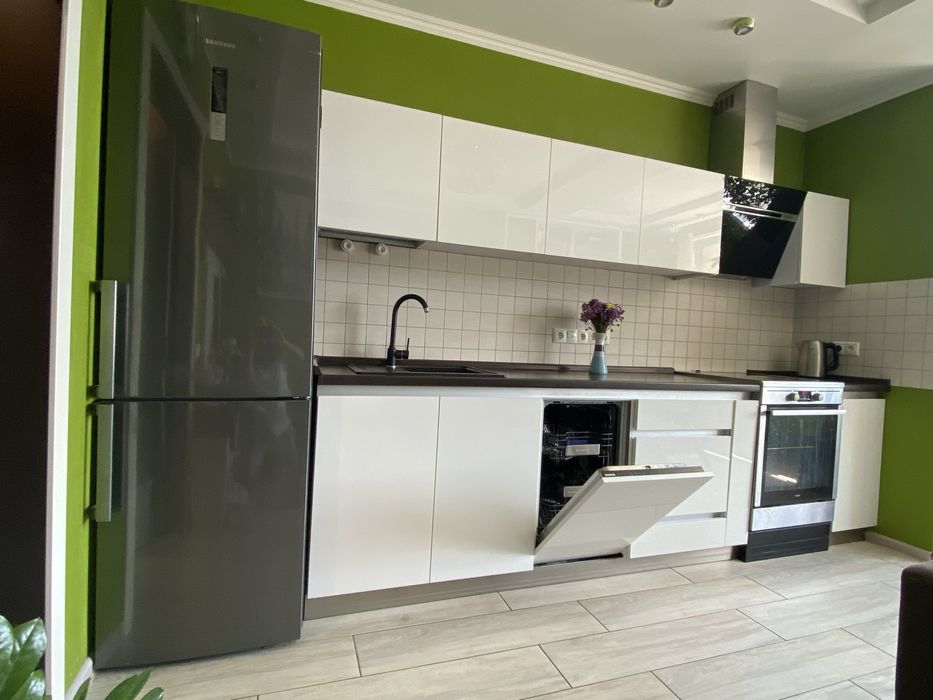 Продам квартиру на бульв. Гашека 8-а ВЛАСНИК