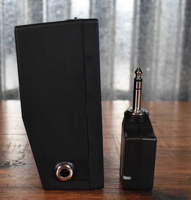 Boss WL 50 Wireless system + 2 Transmissores (Novo) 175€