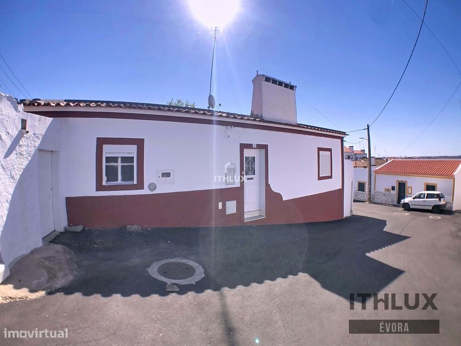 Moradia localizada em São Romão/Ciladas, Vila Viçosa com área bruta pr