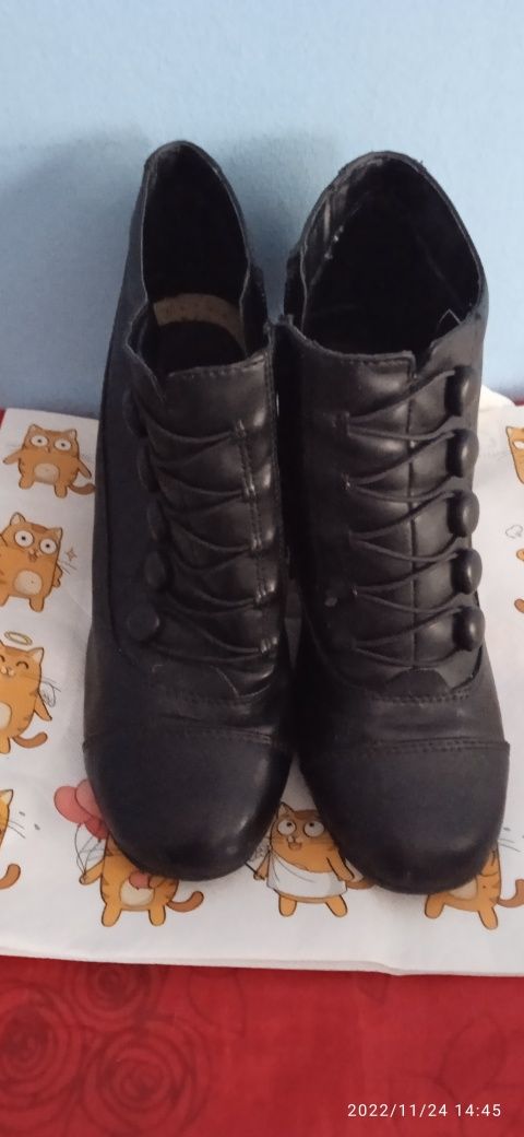 Buty Botki Kozaki Damskie Krótkie Kwadratowy Obcas Deichmann Ariane 36