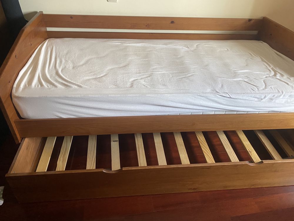 Cama de solteiro com gaveta para outro colchão