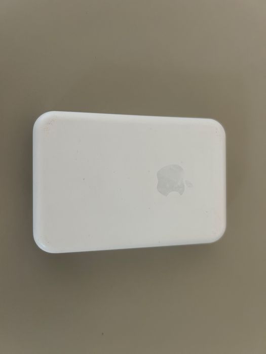 Oryginalny powerbank Apple MagSafe