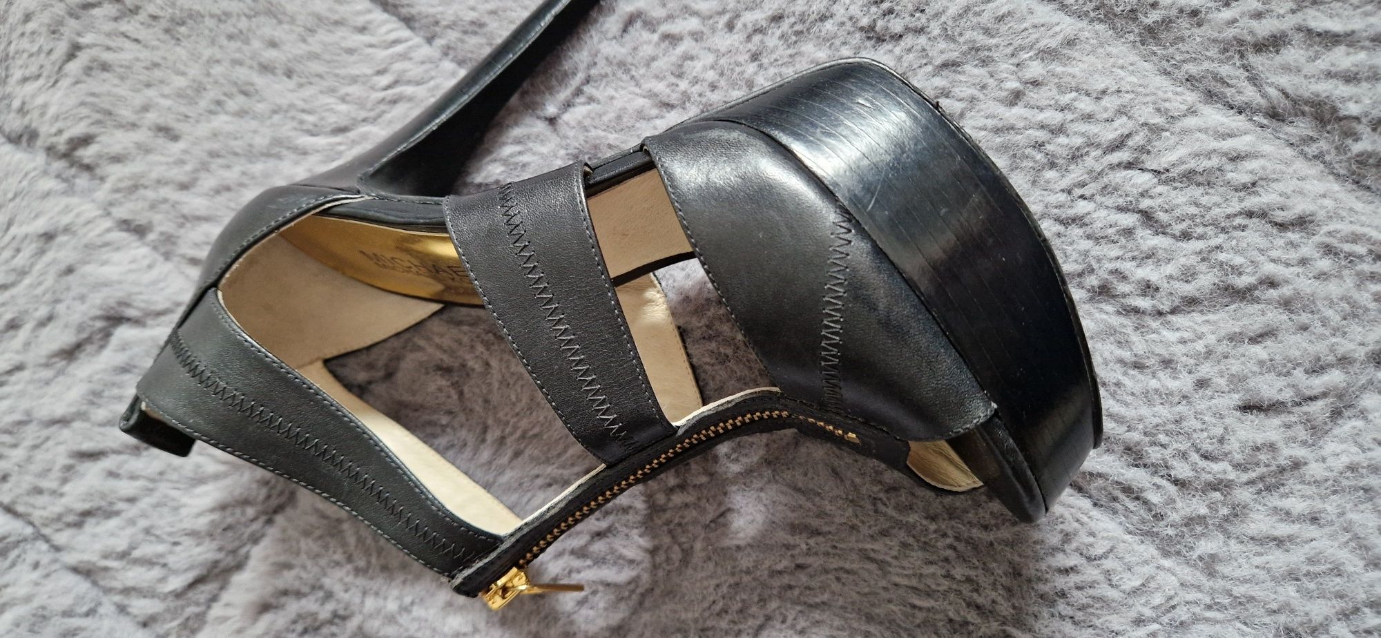 Buty na obcasie wysokie