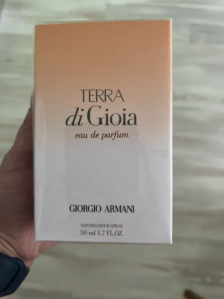 Парфумована вода / аромат Giorgio Armani Terra di Gioia