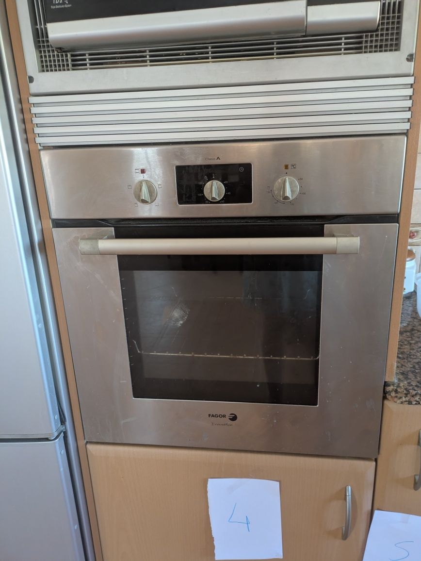 Vendo forno a trabalhar bem