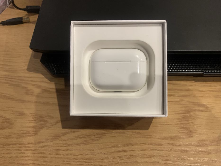 Продам Airpods pro 1 оригінал