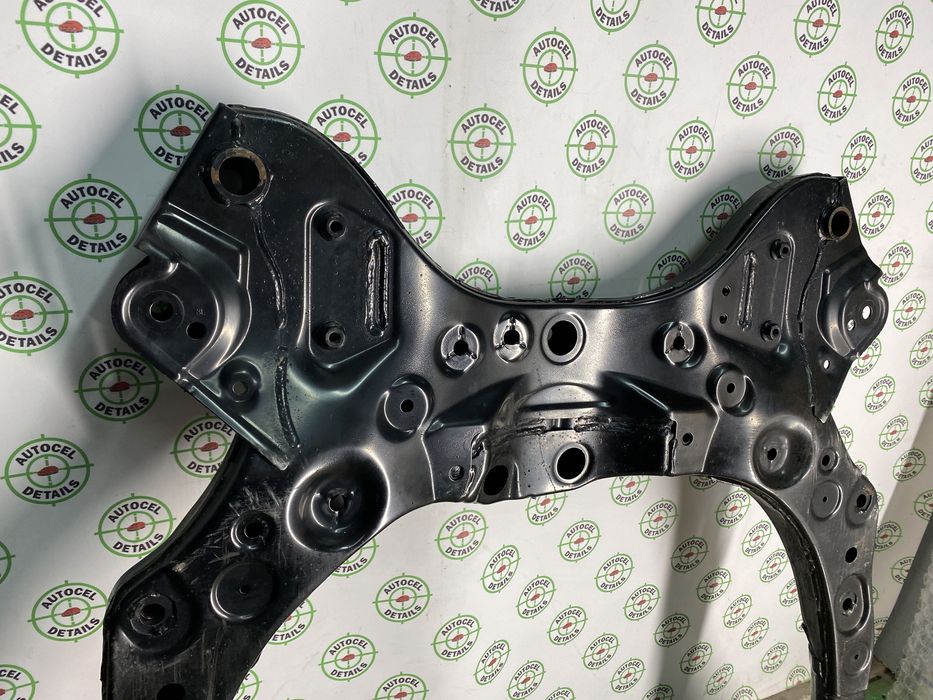 Передний подрамник Toyota Venza 2021- балка Тойота Венза