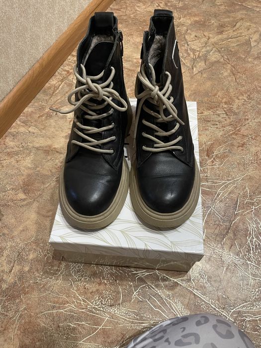 Зимові шкіряні ботінки