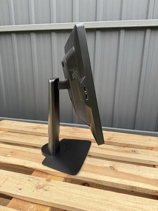 Монітор HP Display Z24i/24"/1920 x 1200/Full HD IPS/16.10/Гарантія