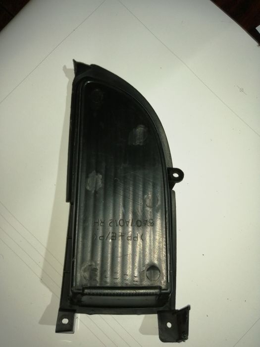 Решетка в бампер передний, правая Mitsubishi Lancer 9 (Лансер)