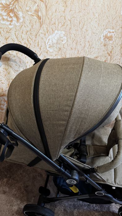 Прогулянкова коляска