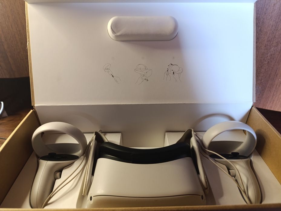 Продаю окуляри віртуальної реальності Oculus quest 2