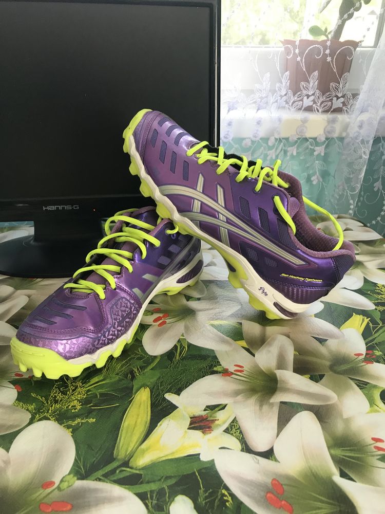 Кросівки ASICS Gel Hockey Typhoon