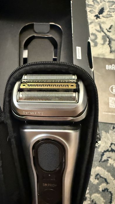 Електробритва чоловіча Braun Series 9 Pro+