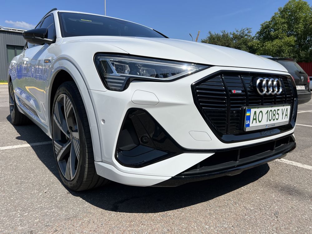 Audi e-tron Audi s-line Quattro