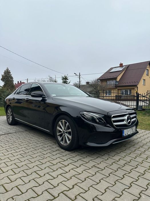 Mercedes-Benz Klasa E Bardzo zadbany w jednych rekach serwisowanych wyłącznie w ASO