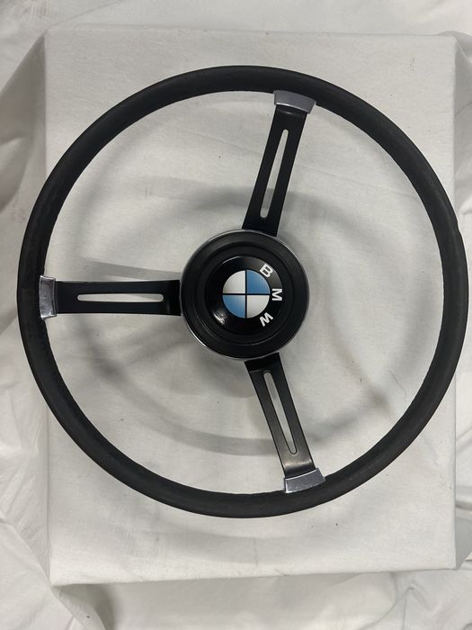 Volante classico BMW E10 1602