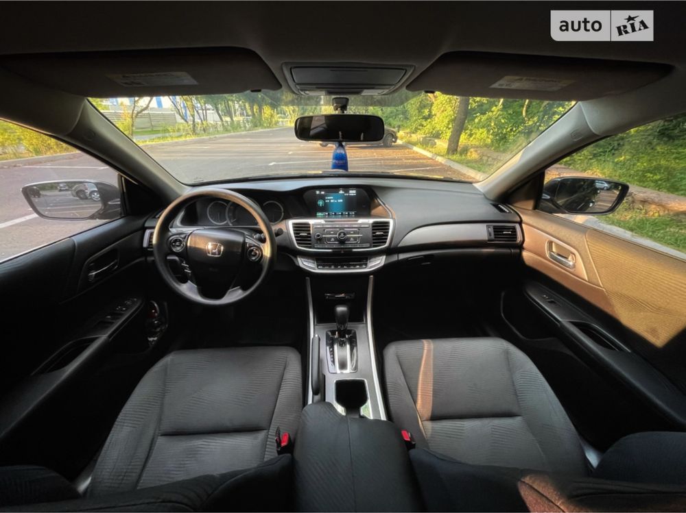 Honda accord 9 2015