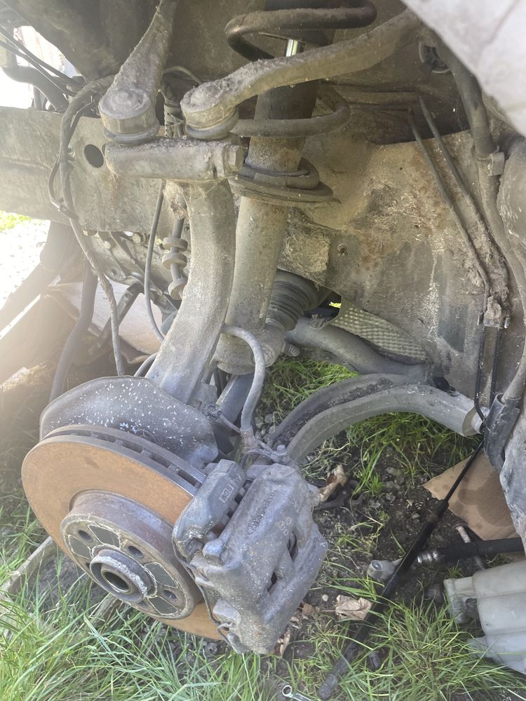 Wahacz zwrotnica Przod lewa Audi A4 b8 Audi A5 2.0 tdi komplet