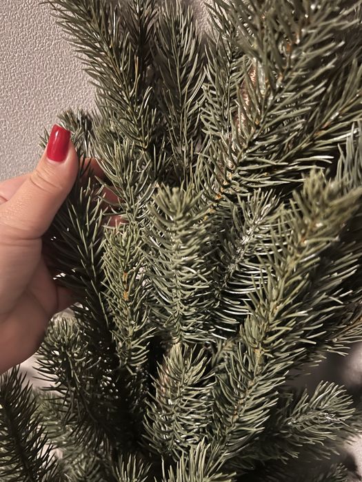 Продам ялинку штучну