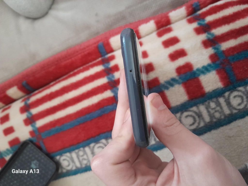 Zamienię się telefonem samsung a13 za i ponad 11 w dobrym stanie
