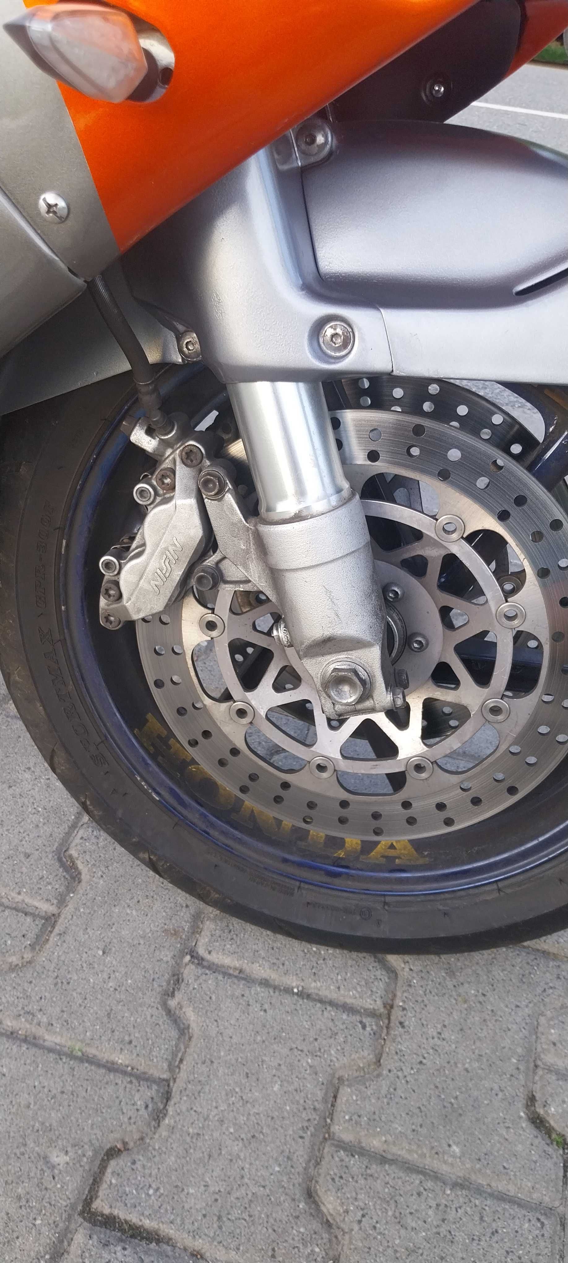 Sprzedam Honda cbr900 sc 33
