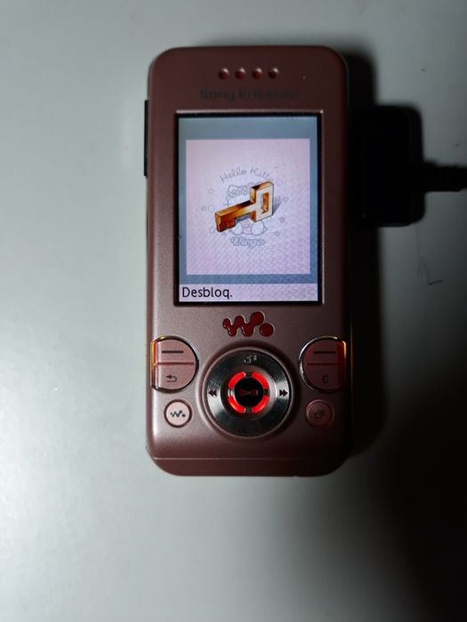 Sony Ericsson w580i Hello Kitty