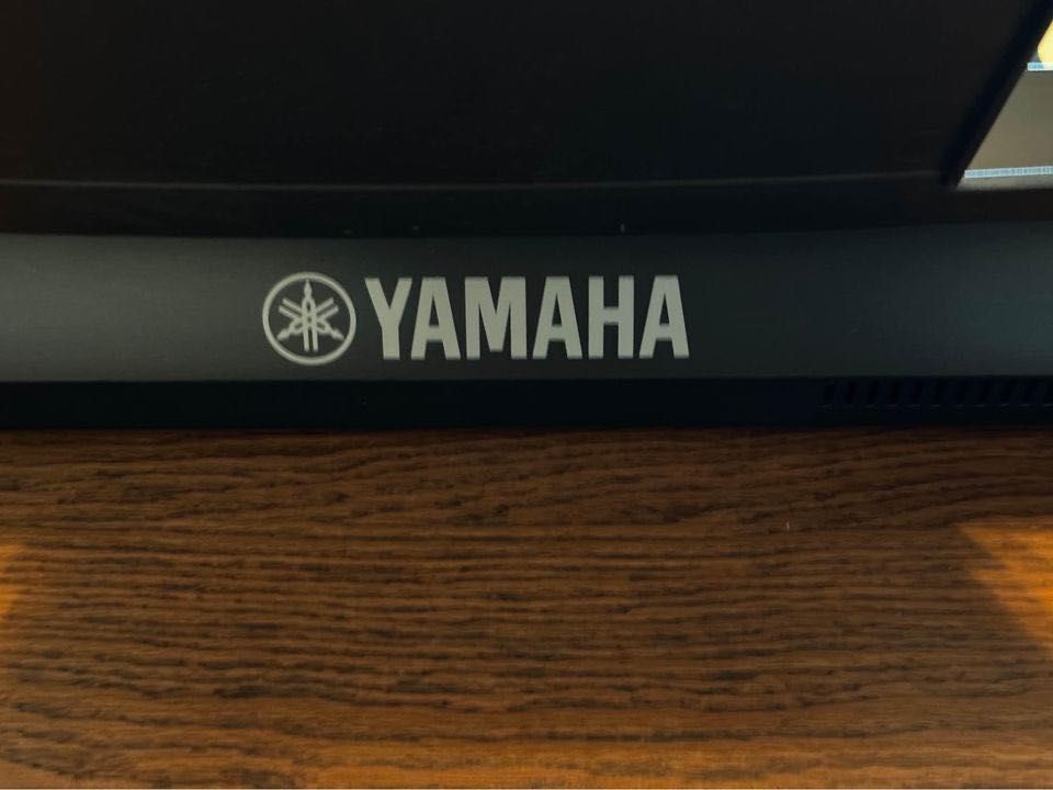 Yamaha NP-31 Piano Digital, 76 Teclas, com Pedal de Sustain