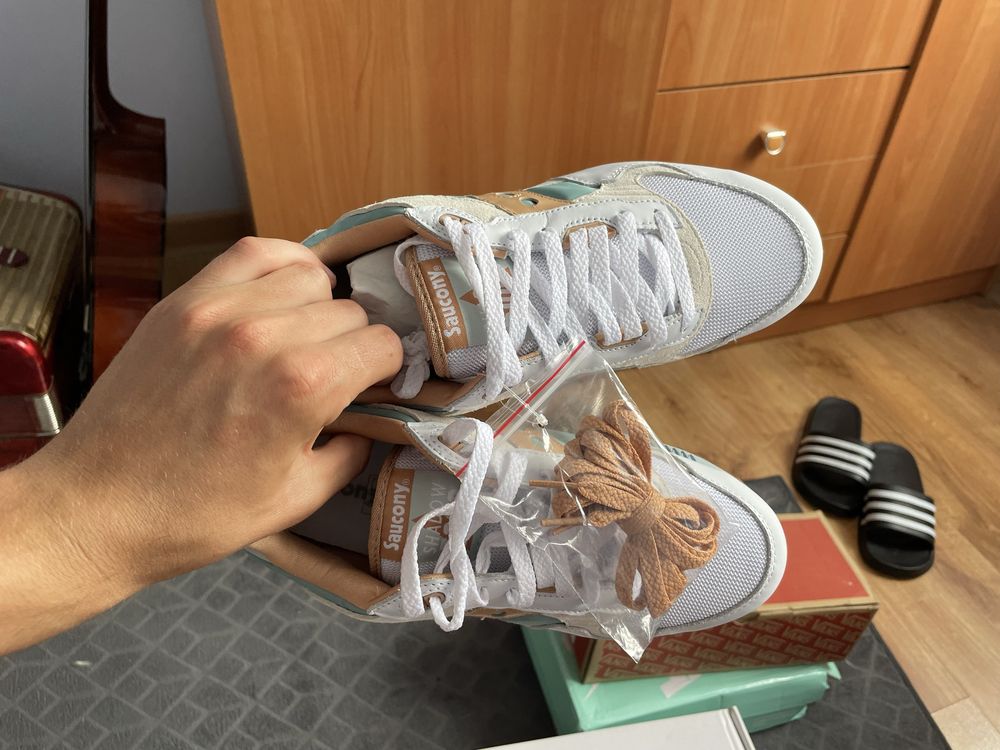 Продаються кросівки saucony оригінал нові 42 розмір