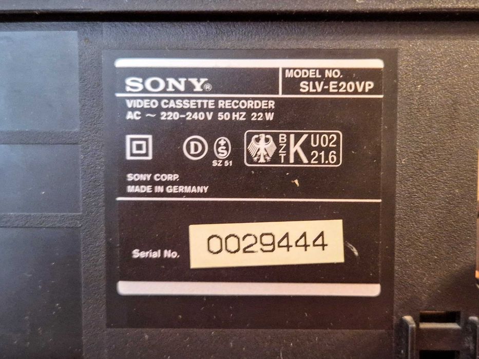 Відеомагнітофон Sony SLV-E20VP