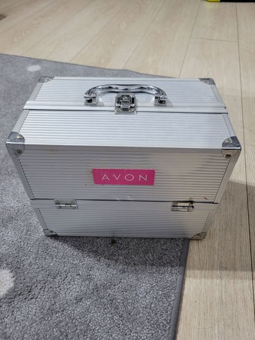 Mala de Maquiagem Profissional AVON com Armazenamento