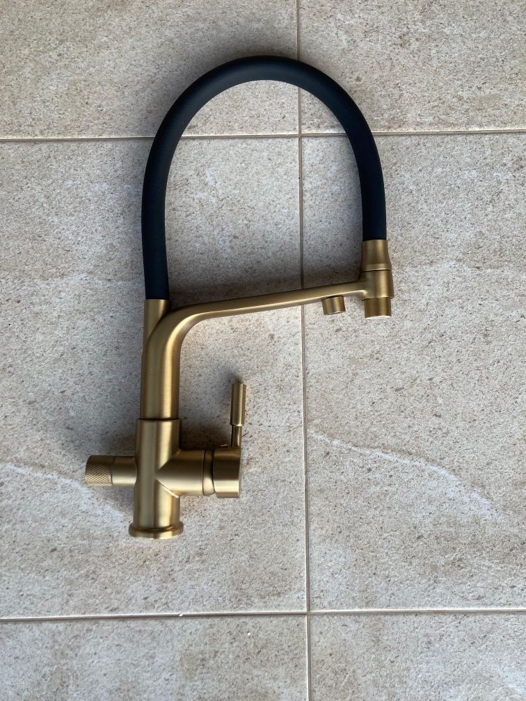 Torneira Premium de Cozinha Dupla Água Potável