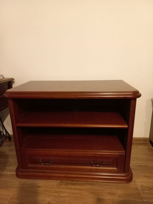 Meble drewniane do salonu, pokoju