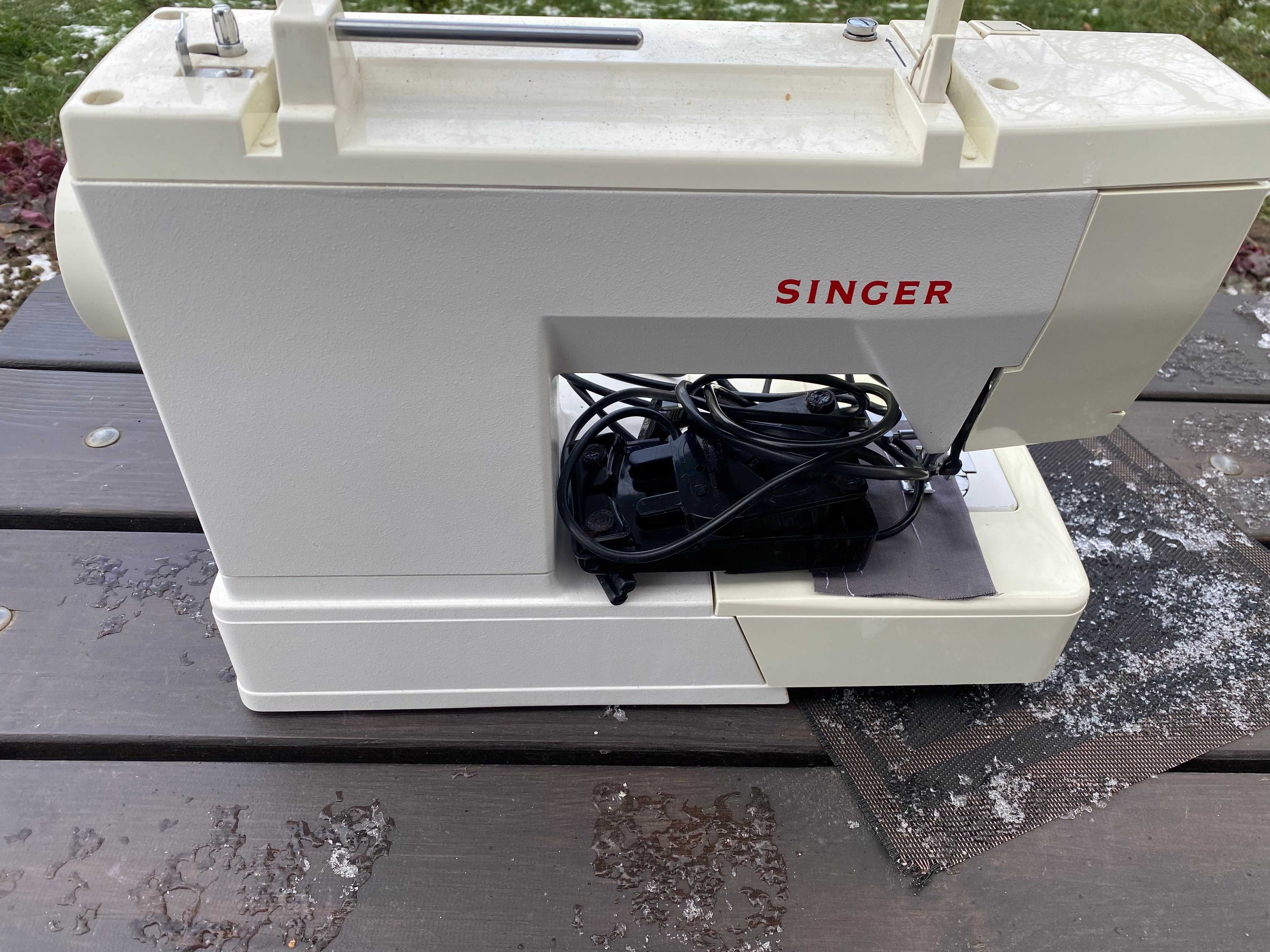швейна машинка Singer 6243