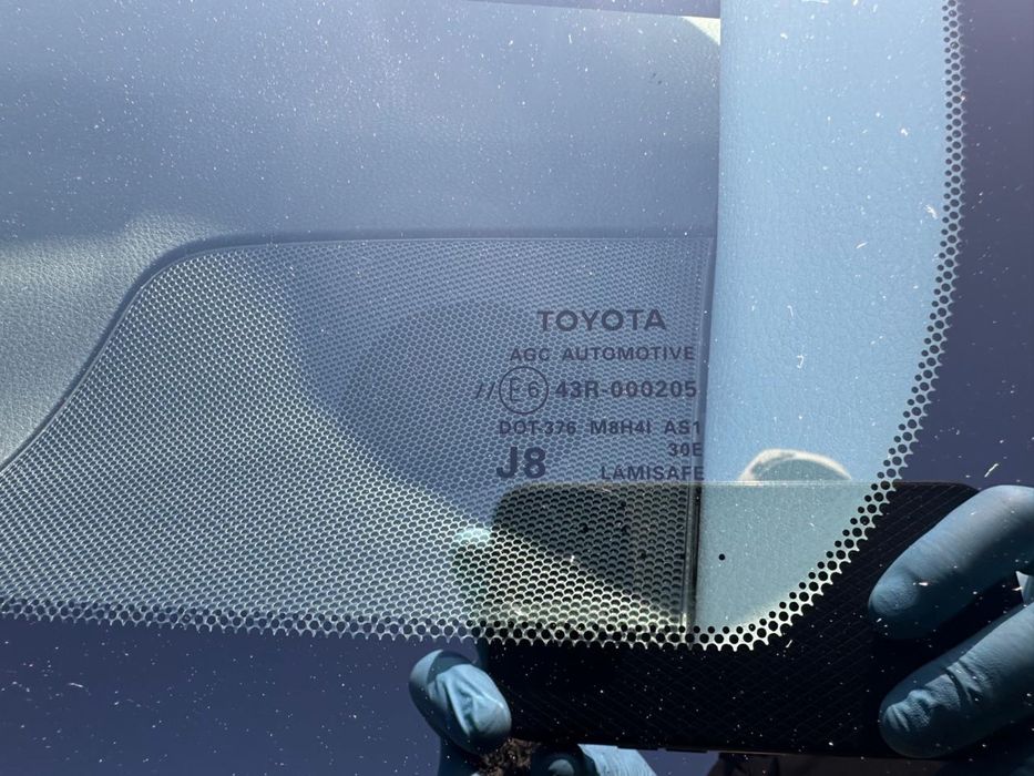 Автомобіль Toyota Camry 70, 2022 рік, гібрид, Тойота Камрі 70, 64000