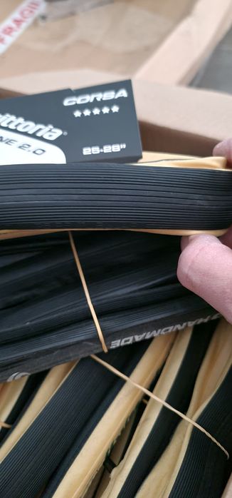 Conjunto Tubulares pneu Vittoria Corsa Graphene 2.0 25 28"