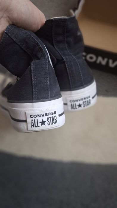 Trampki Convers na grubszej podeszwie