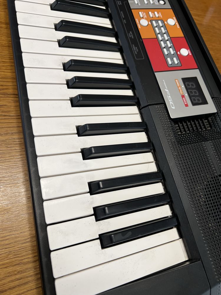 Keyboard Yamaha psr F50